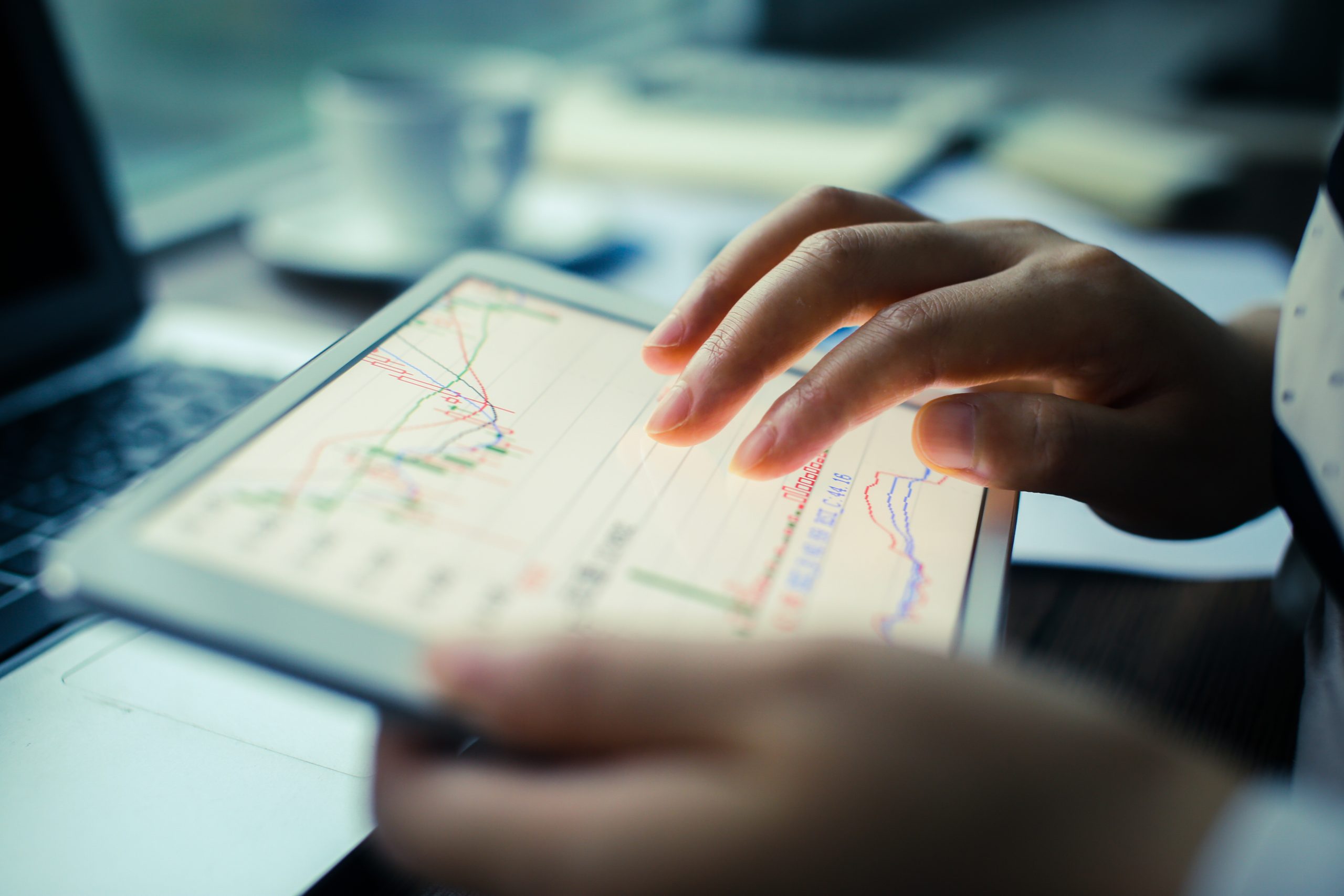 What Are the Differences Between ETFs and Index Funds? Tushaus Wealth Management